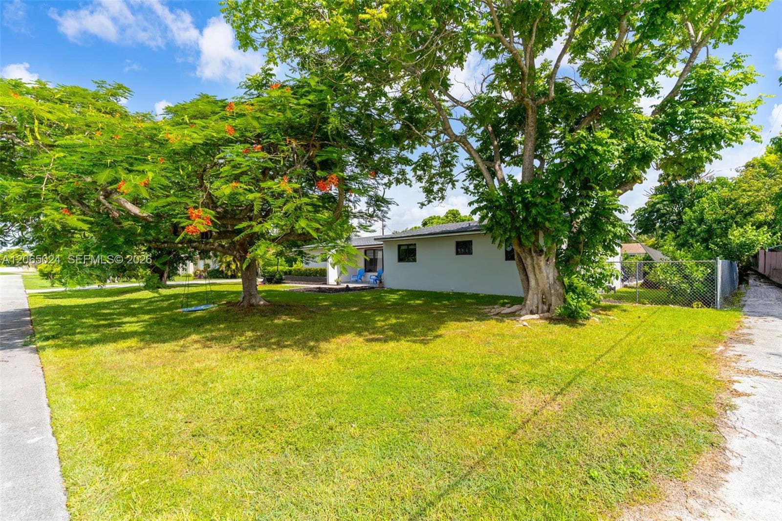 11243 SW 174th Ter, Miami, FL 33157 photo 2