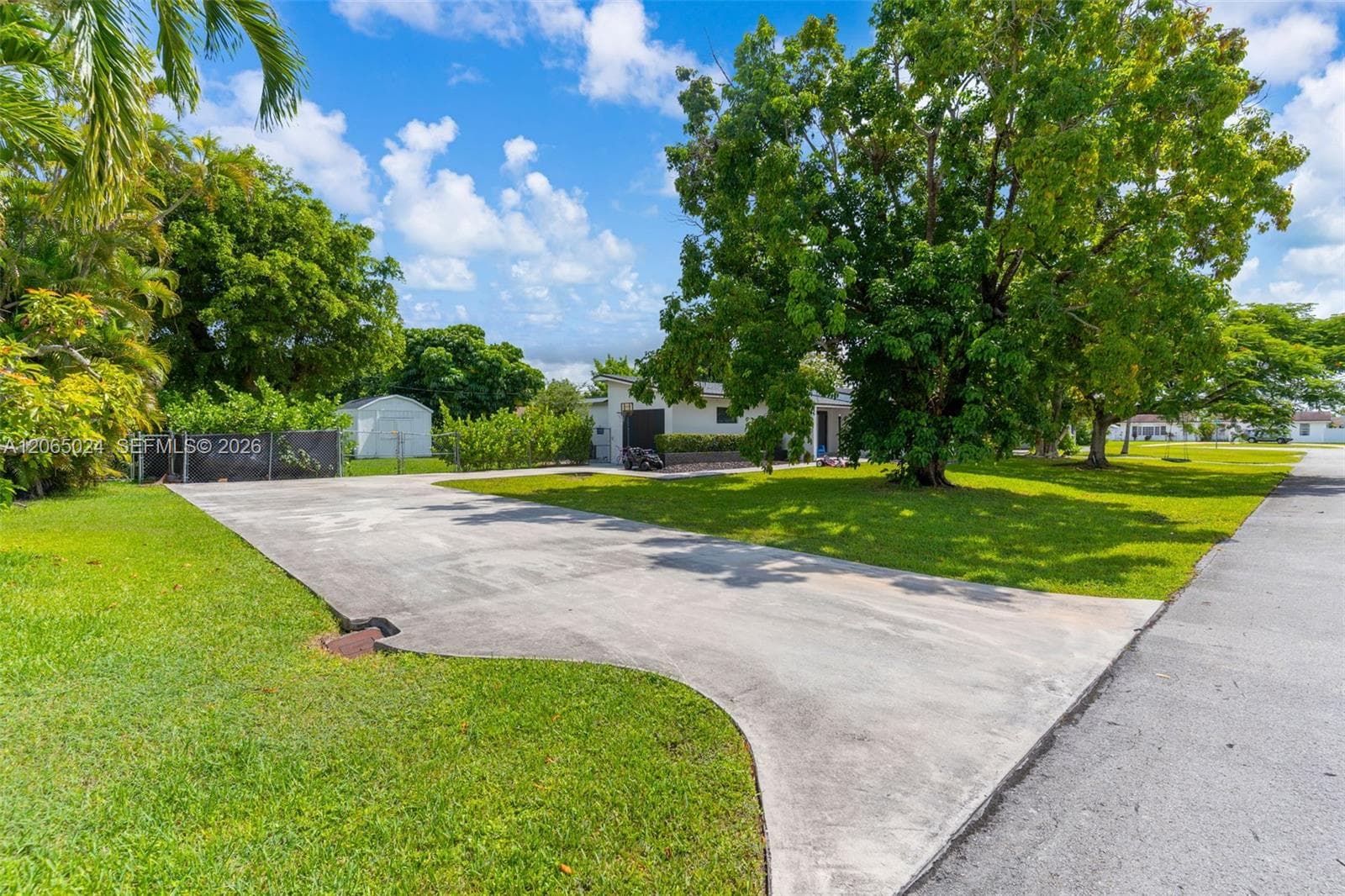 11243 SW 174th Ter, Miami, FL 33157 photo 3