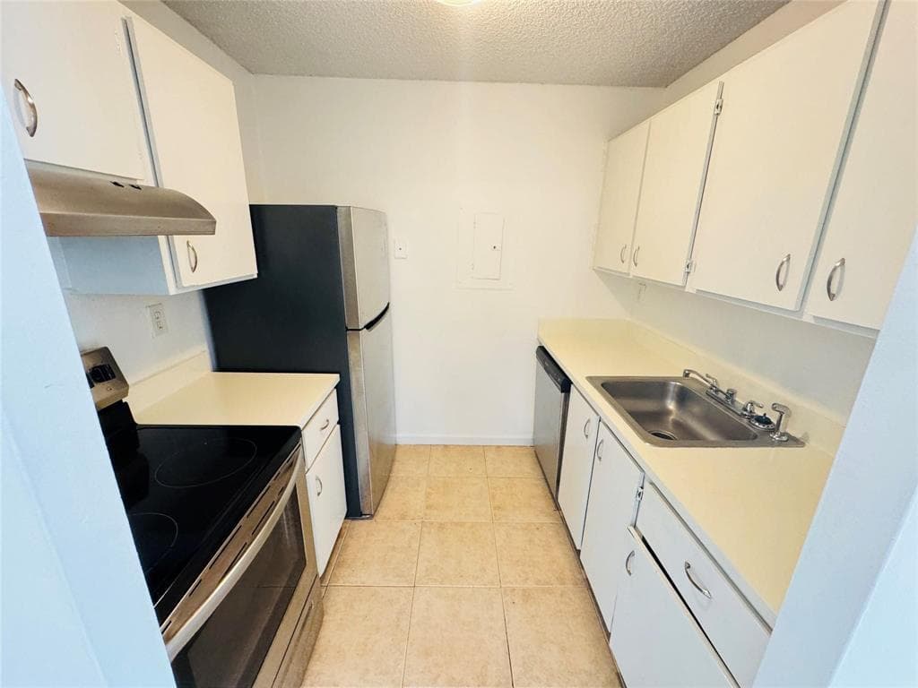 1068 N BENOIST FARMS Road # 302, West Palm Beach, FL 33411 photo 5