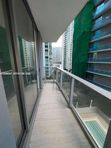 77 SE 5th St # 1704, Miami, FL 33131 photo 2