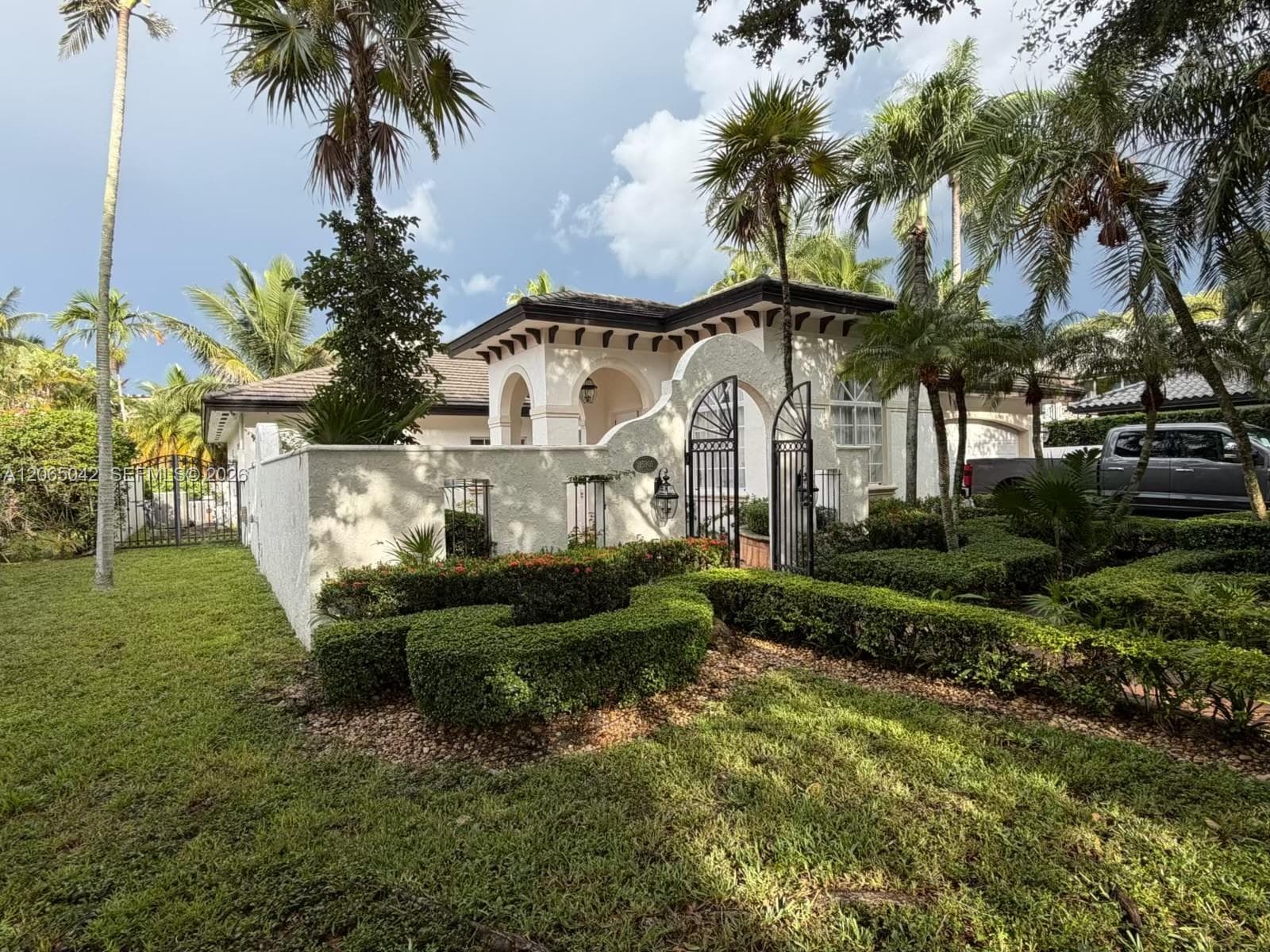 15901 NW 83rd Pl, Miami Lakes, FL 33016 photo 2