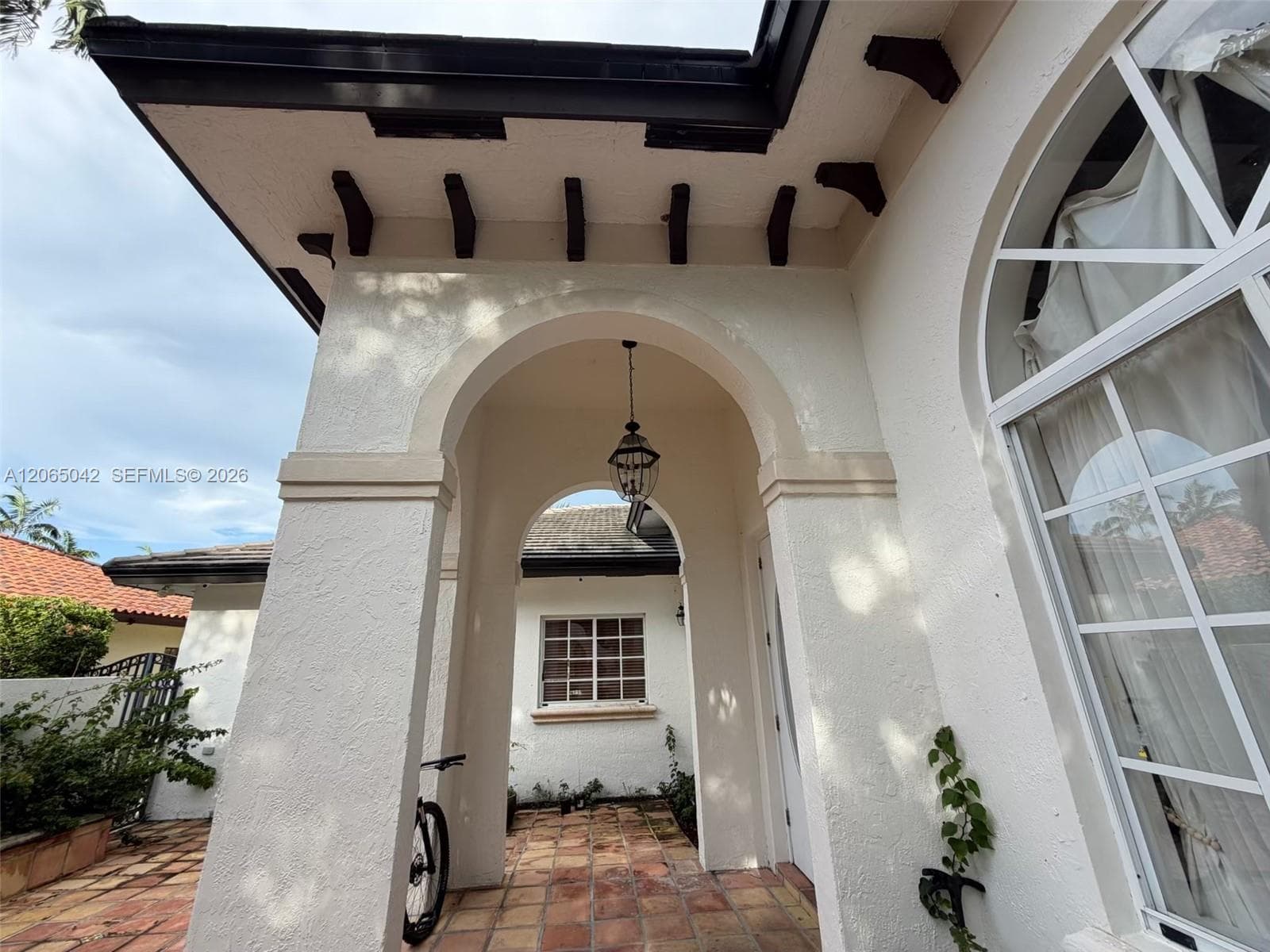 15901 NW 83rd Pl, Miami Lakes, FL 33016 photo 4