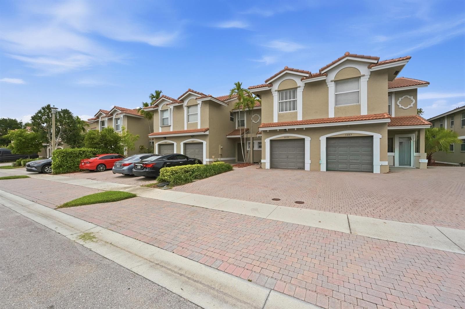 5477 NW 90th Terrace, Sunrise, FL 33351 photo 2