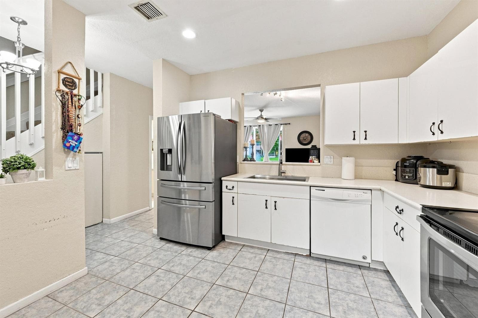5477 NW 90th Terrace, Sunrise, FL 33351 photo 5