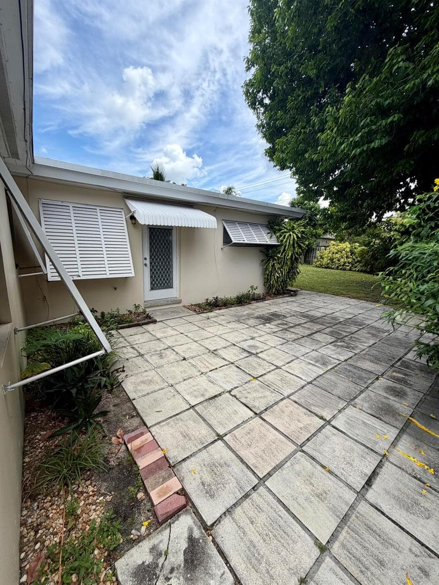 1228 NE 13TH Avenue, Fort Lauderdale, FL 33304 photo 5