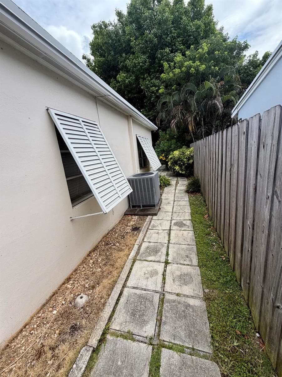 1228 NE 13TH Avenue, Fort Lauderdale, FL 33304 photo 4