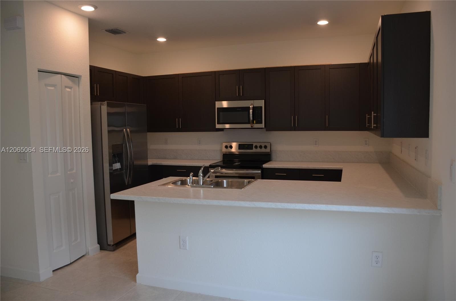 1801 SE 27th Ter, Homestead, FL 33035 photo 3