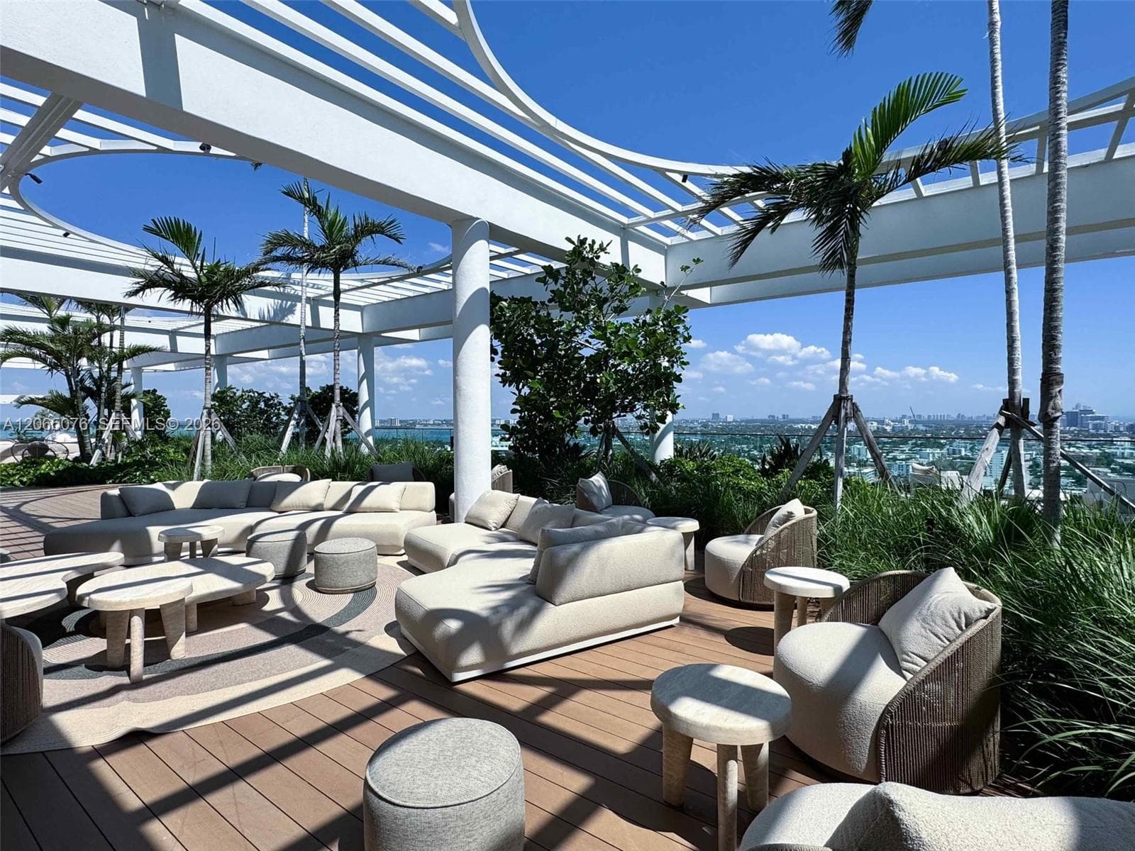 580 72nd St # 808, Miami Beach, FL 33141 photo 5