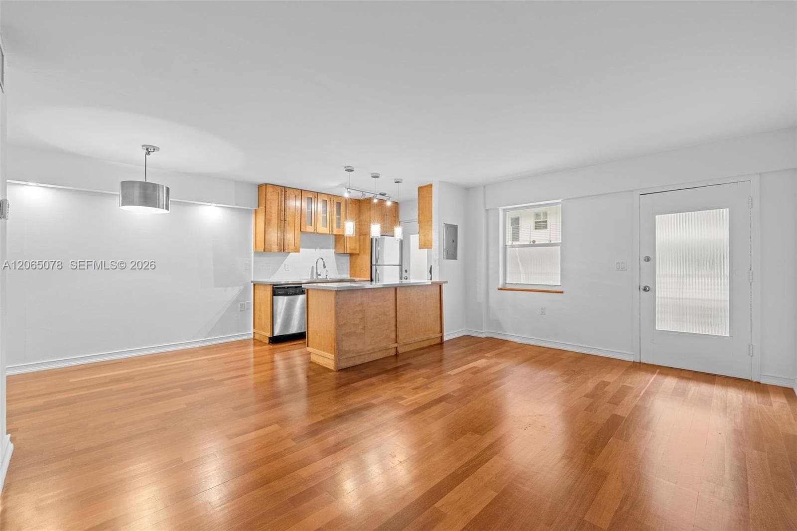 1545 Euclid Ave # 3C, Miami Beach, FL 33139 photo 3