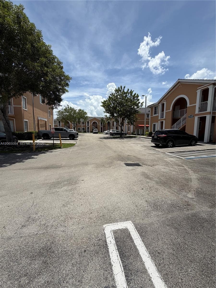 7130 NW 177th St # 207-8, Hialeah, FL 33015 photo 3
