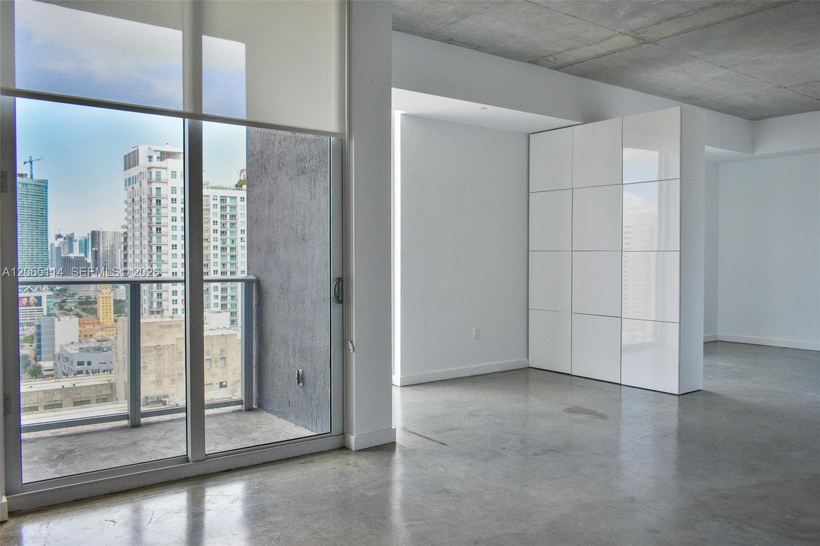 151 SE 1st St # 2808, Miami, FL 33131 photo 2