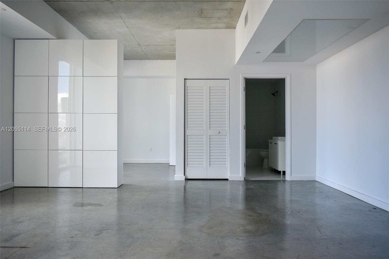 151 SE 1st St # 2808, Miami, FL 33131 photo 3