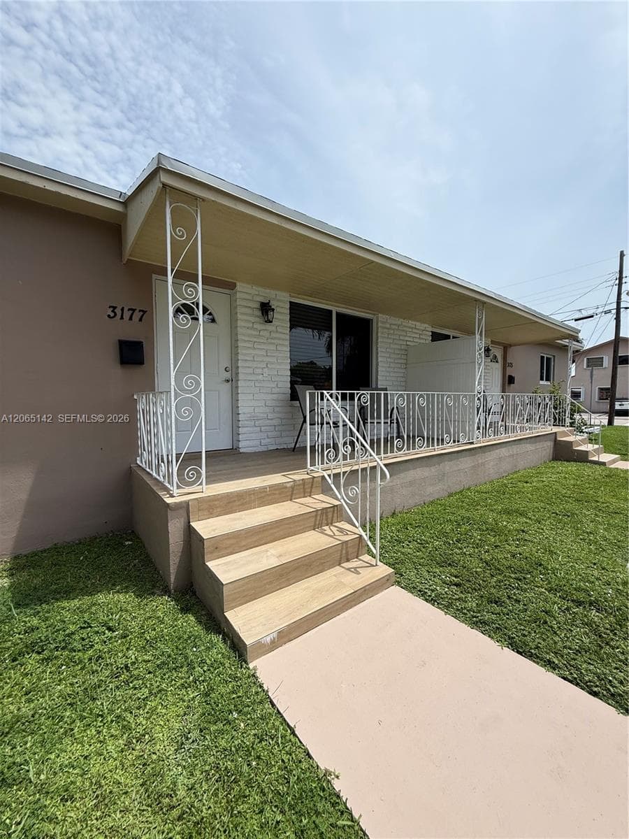 3177 SW 27th Ter # 3177, Miami, FL 33133