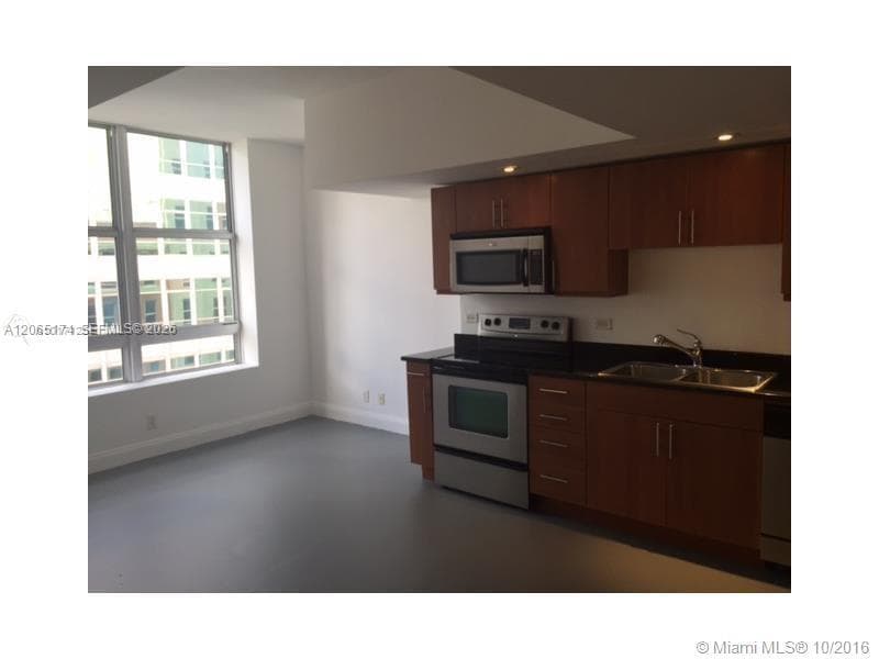 111 E Flagler St # 1003, Miami, FL 33131 photo 4