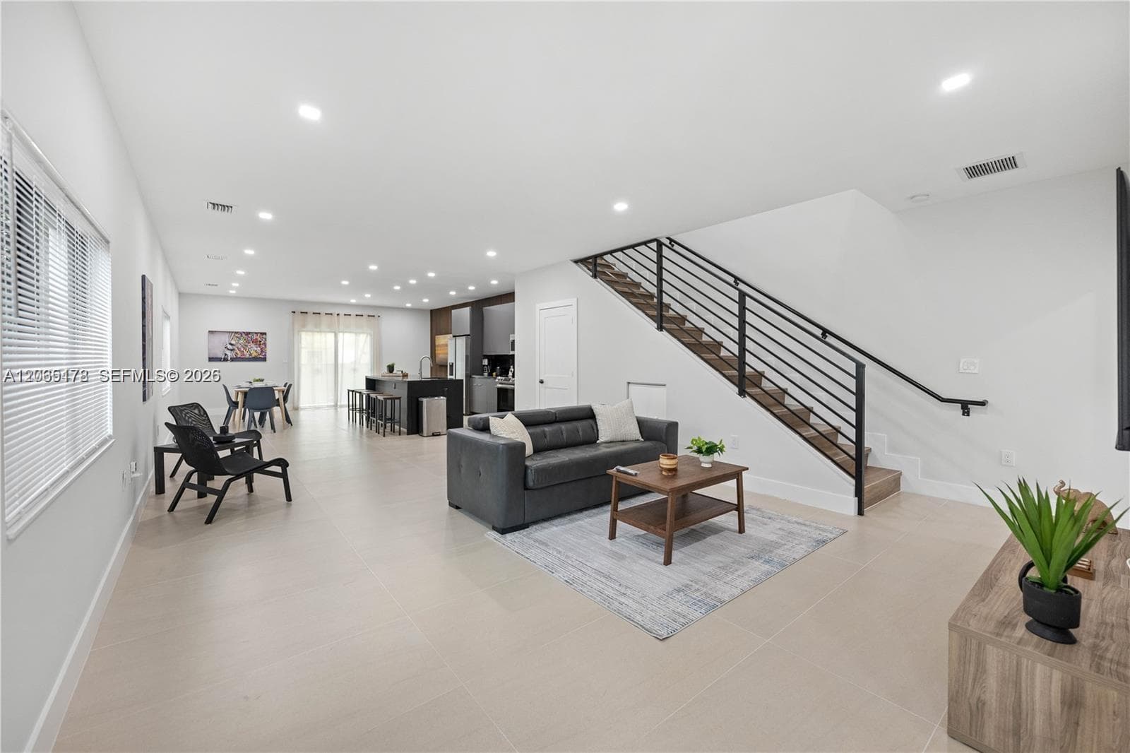 1121 NW 25th St, Miami, FL 33127 photo 2