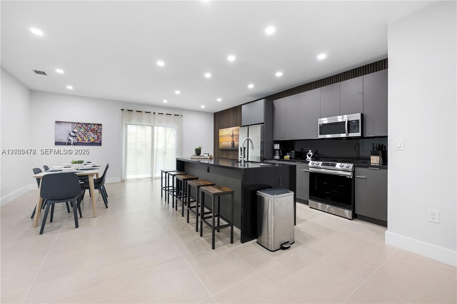 1121 NW 25th St, Miami, FL 33127 photo 3