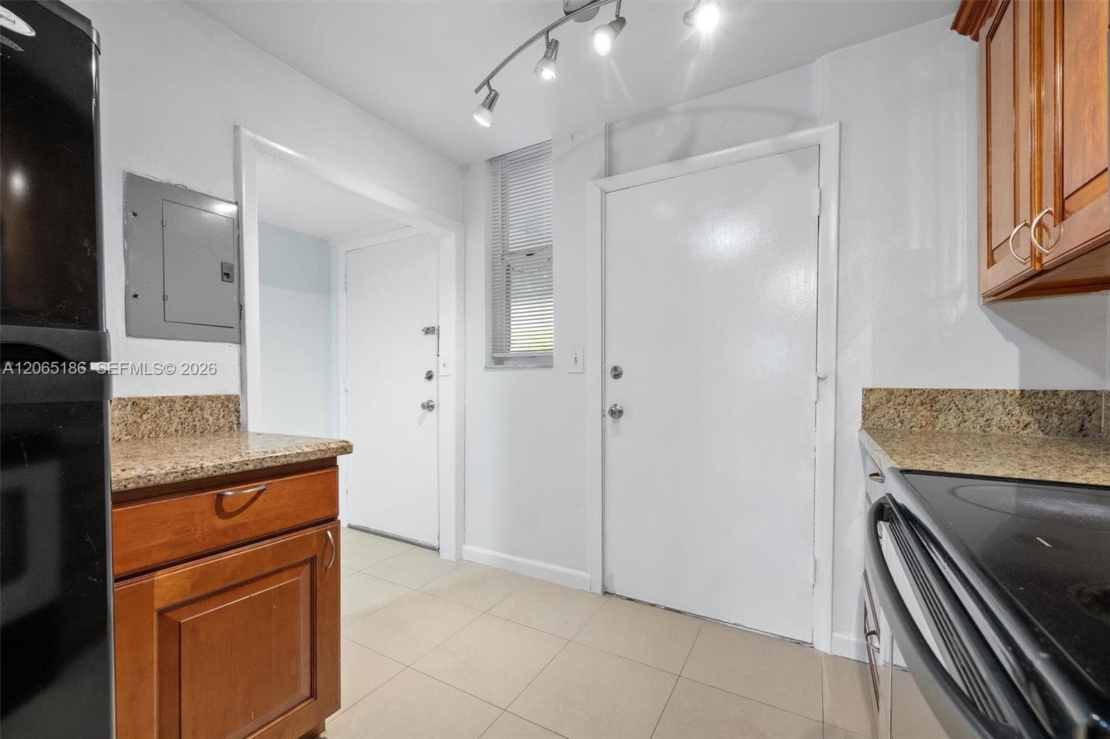 3660 NE 166th St # 307, North Miami Beach, FL 33160 photo 2