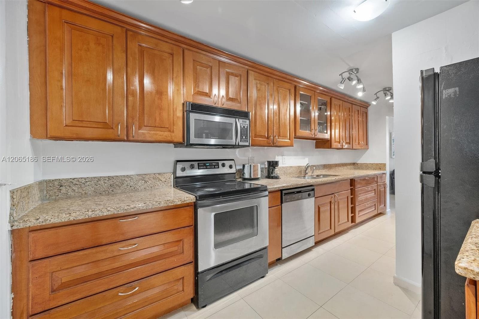 3660 NE 166th St # 307, North Miami Beach, FL 33160 photo 3