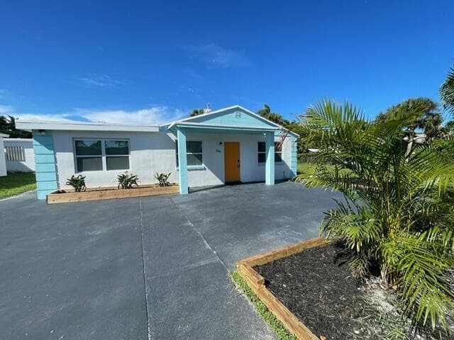 138 E 22ND Court, Riviera Beach, FL 33404 photo 4