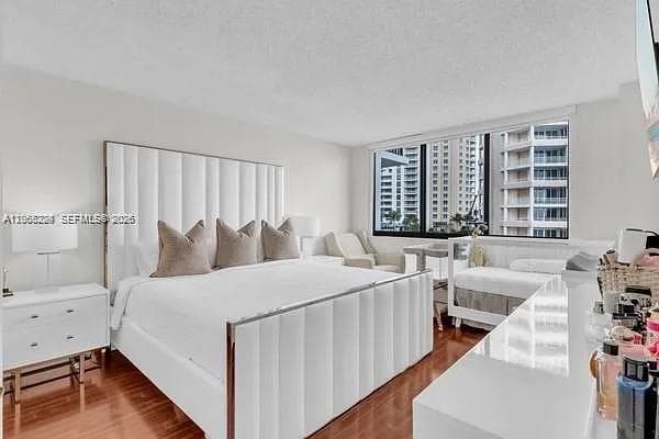540 Brickell Key Dr # 832, Miami, FL 33131 photo 4