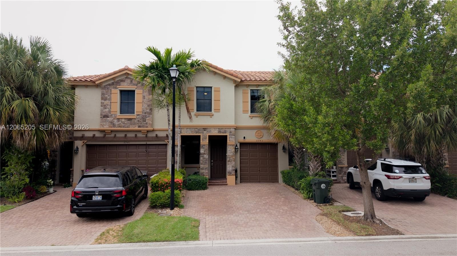 6943 Halton Park Ln, Coconut Creek, FL 33073 photo 2