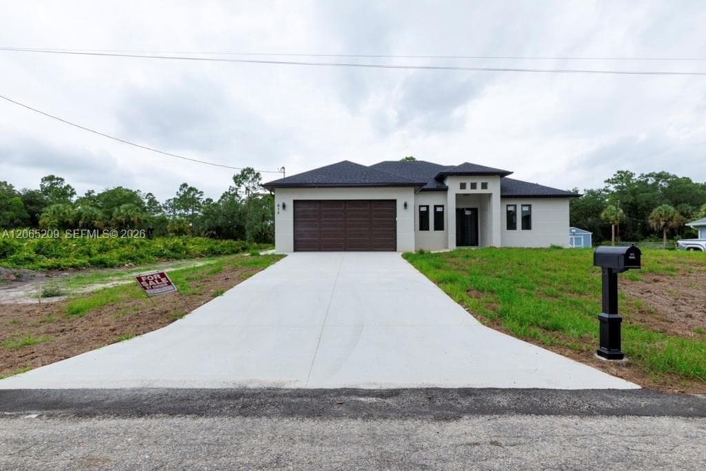 615 Broadway Ave, Lehigh Acres, FL 33972 photo 2