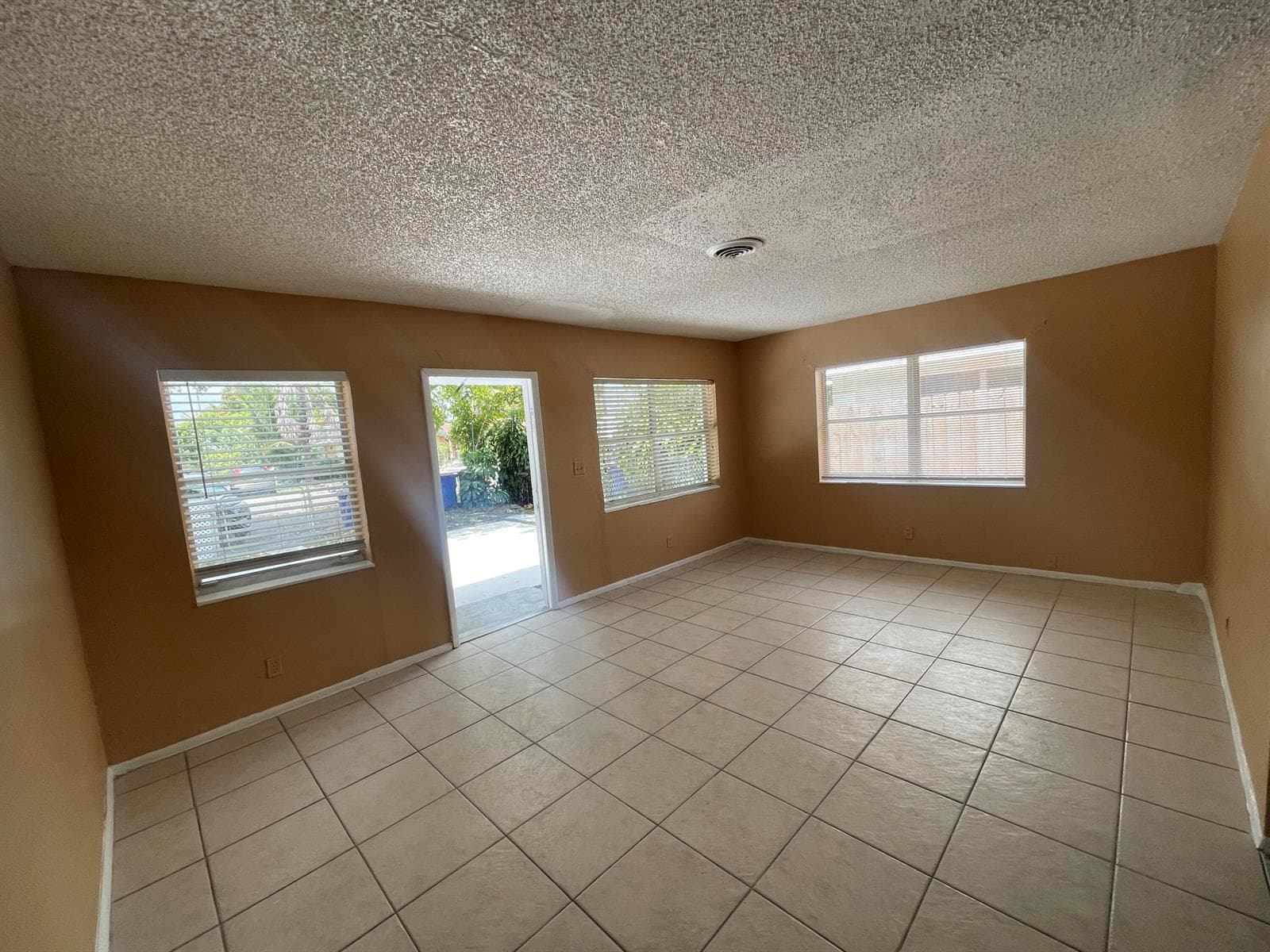 1316 NW 8th Avenue, Fort Lauderdale, FL 33311 photo 3