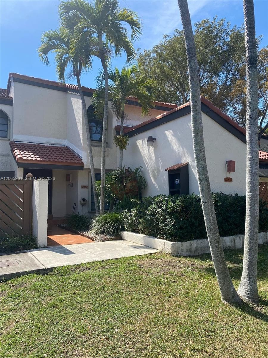 12432 SW 94th Ln, Miami, FL 33186