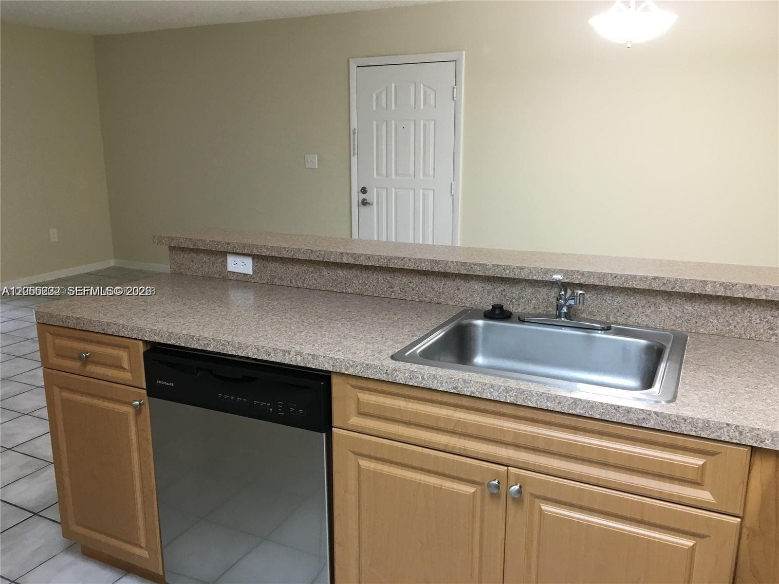 8580 SW 212th St # 307, Cutler Bay, FL 33189 photo 4