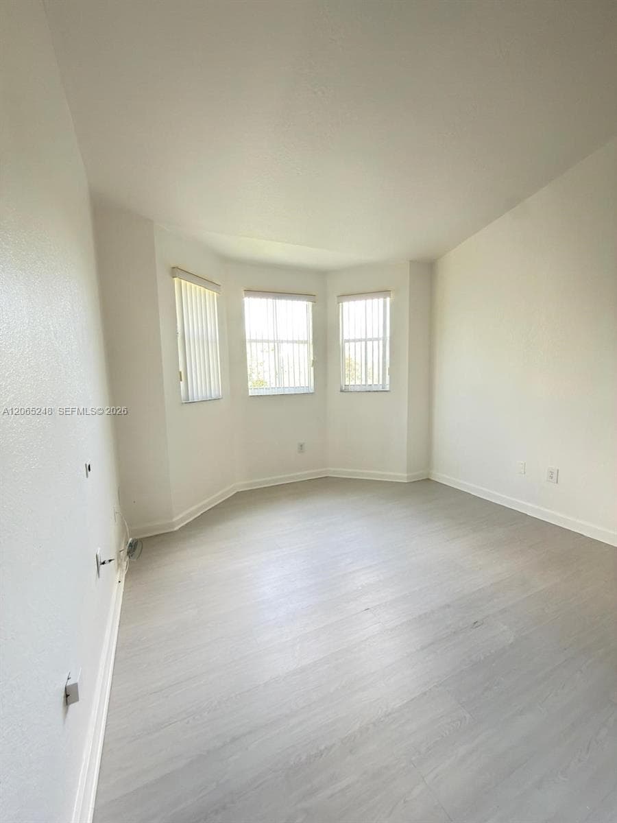 2903 SE 17th Ave # 206, Homestead, FL 33035 photo 3