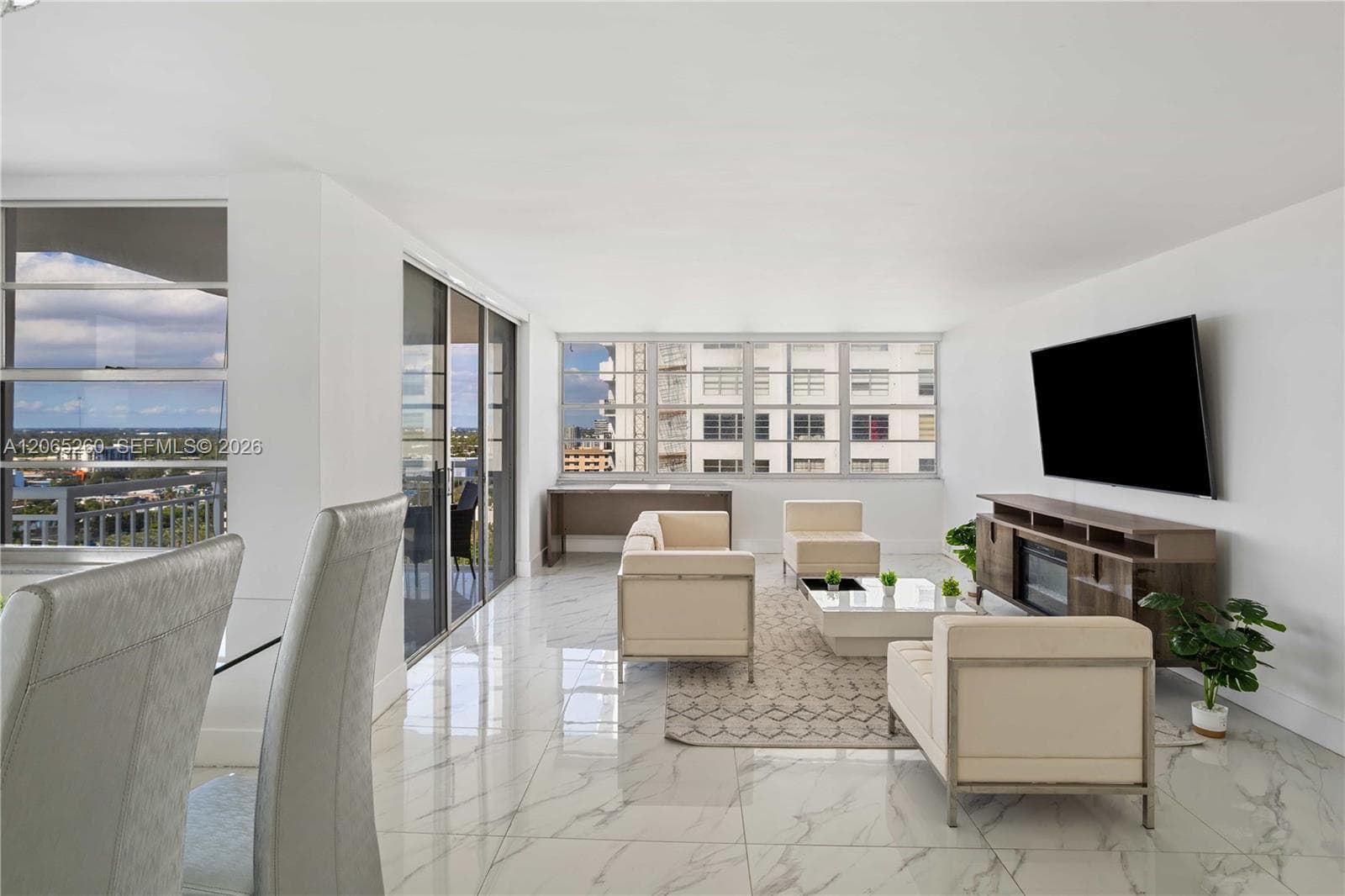 18051 Biscayne Blvd # 1904-1, Aventura, FL 33160 photo 3