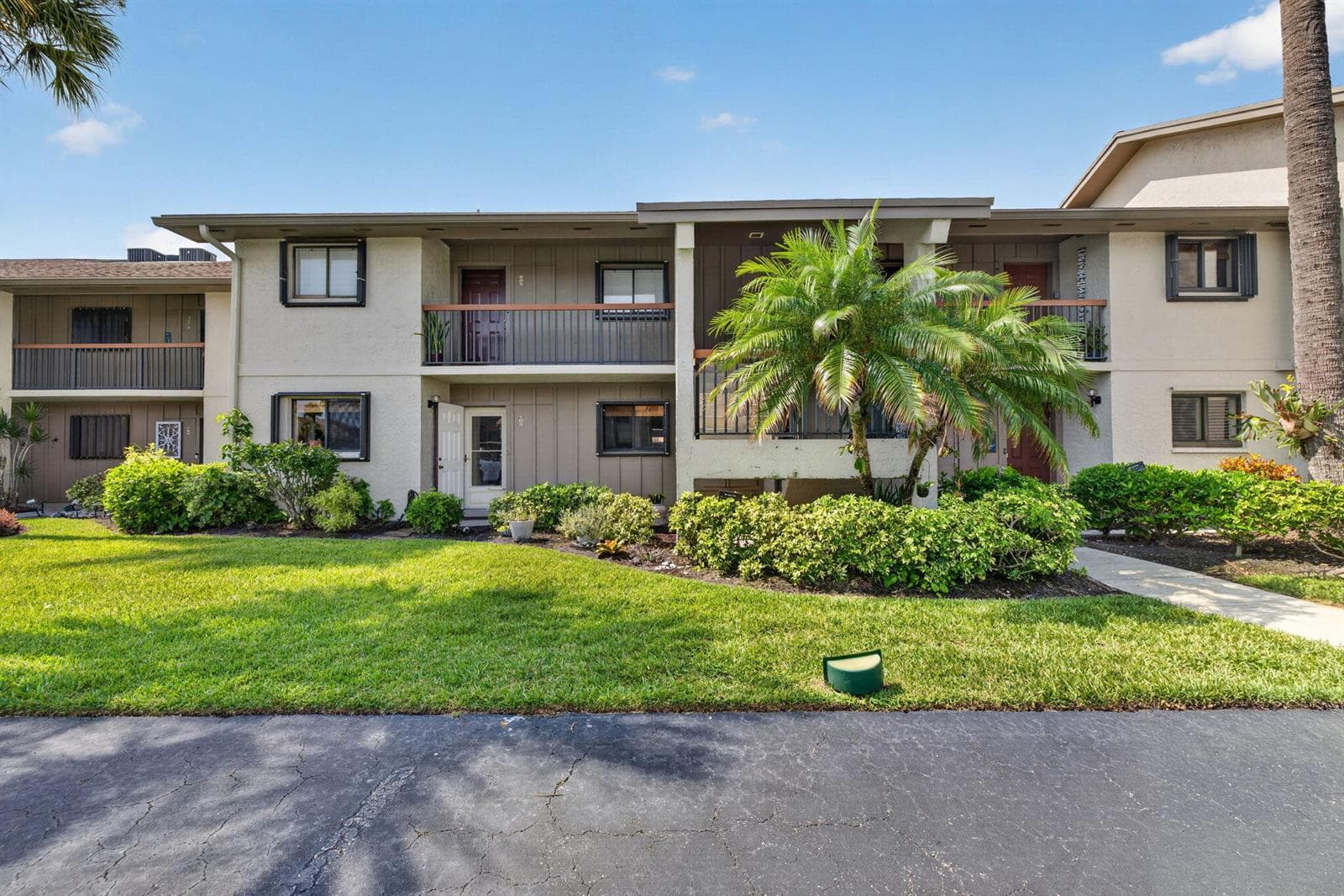1600 NE Dixie Highway # 10-205, Jensen Beach, FL 34957 photo 2