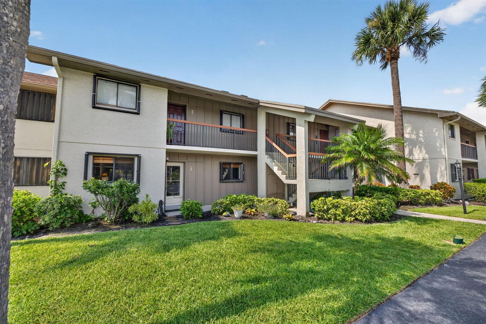1600 NE Dixie Highway # 10-205, Jensen Beach, FL 34957 photo 3