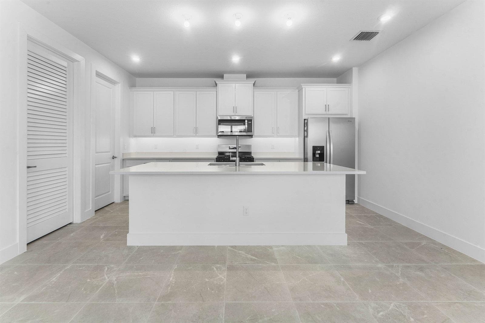 888 SW Newfield Avenue, Palm City, FL 34990 photo 2