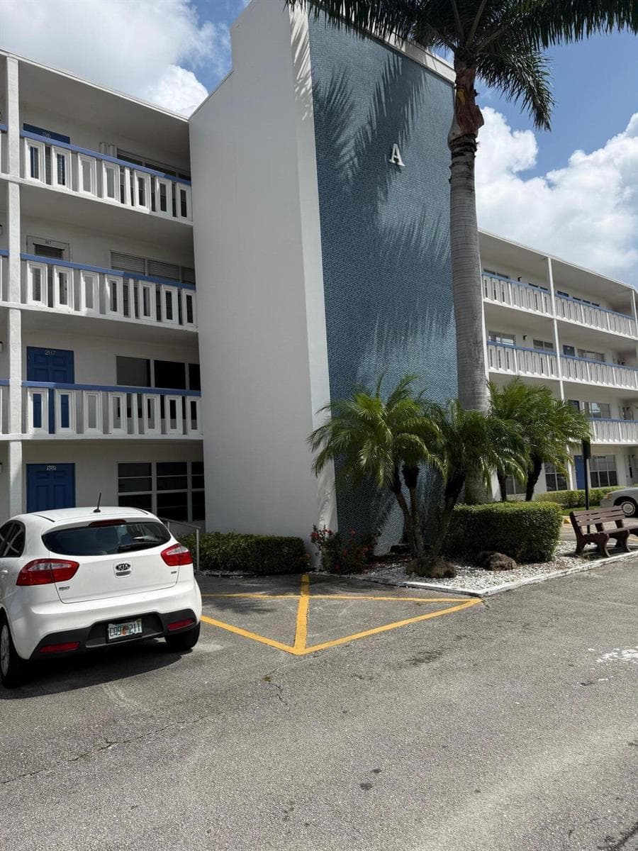 407 GREENBRIER A, West Palm Beach, FL 33417