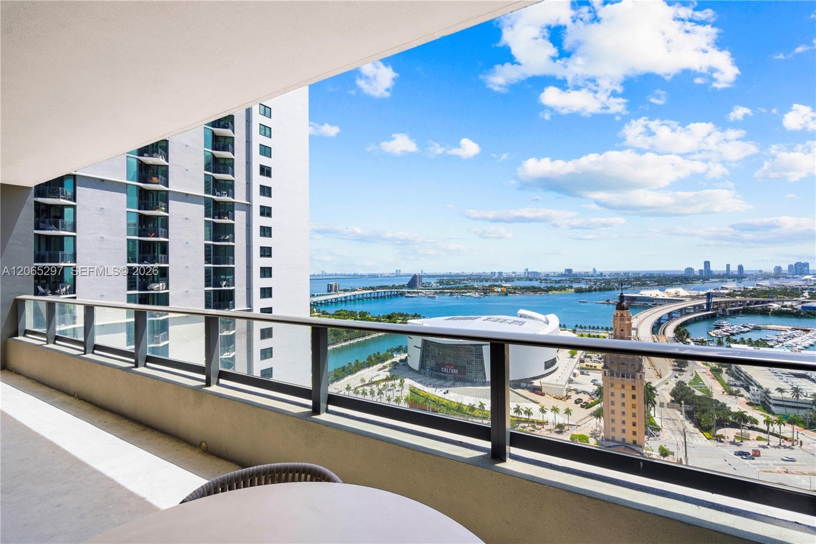 159 NE 6th St # 2415, Miami, FL 33132 photo 4