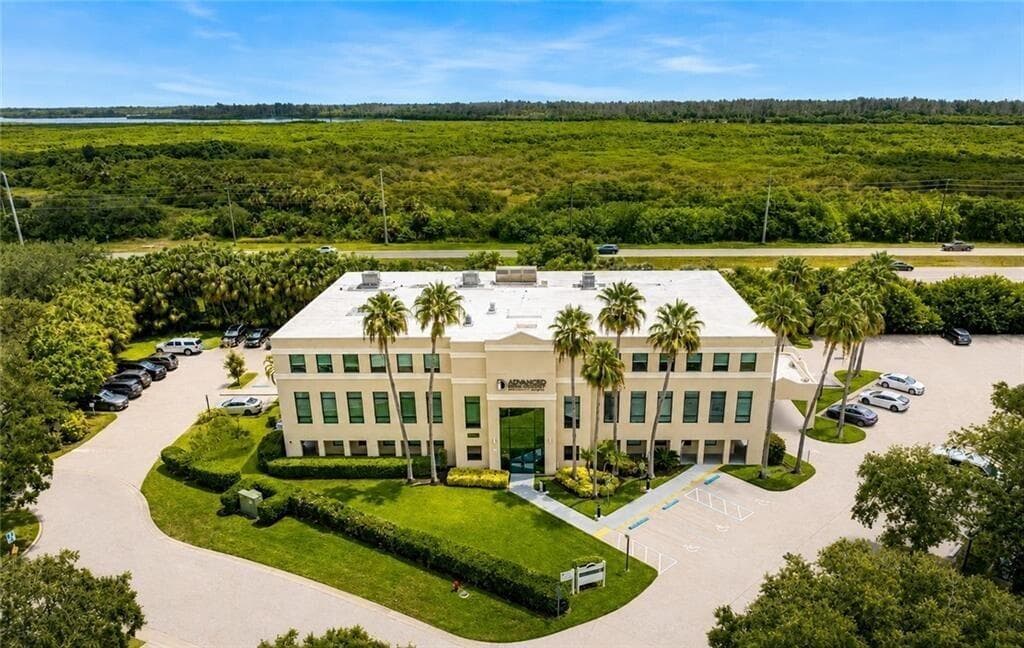 3755 7TH Terrace # #303 B, Vero Beach, FL 32960 photo 2