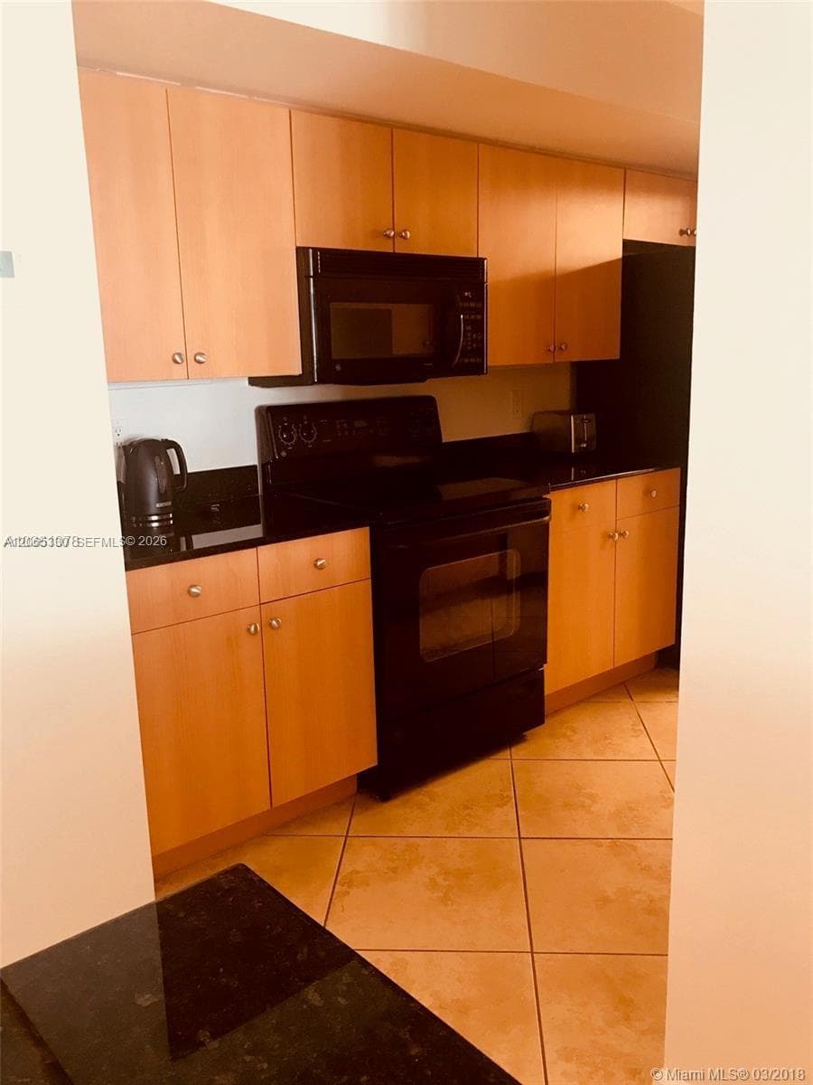 6917 Collins Ave # 912, Miami Beach, FL 33141 photo 3