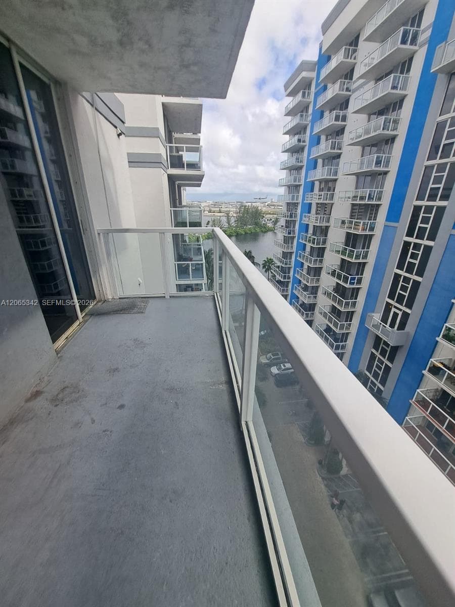 5091 NW 7th St # 1007, Miami, FL 33126 photo 2