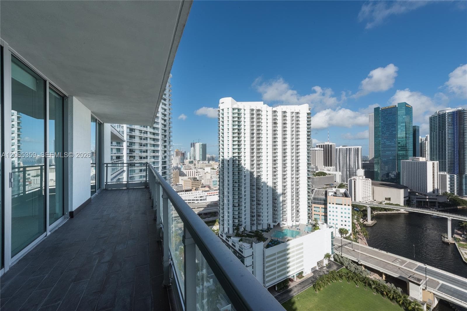 92 SW 3rd Street # 2812, Miami, FL 33130 photo 4