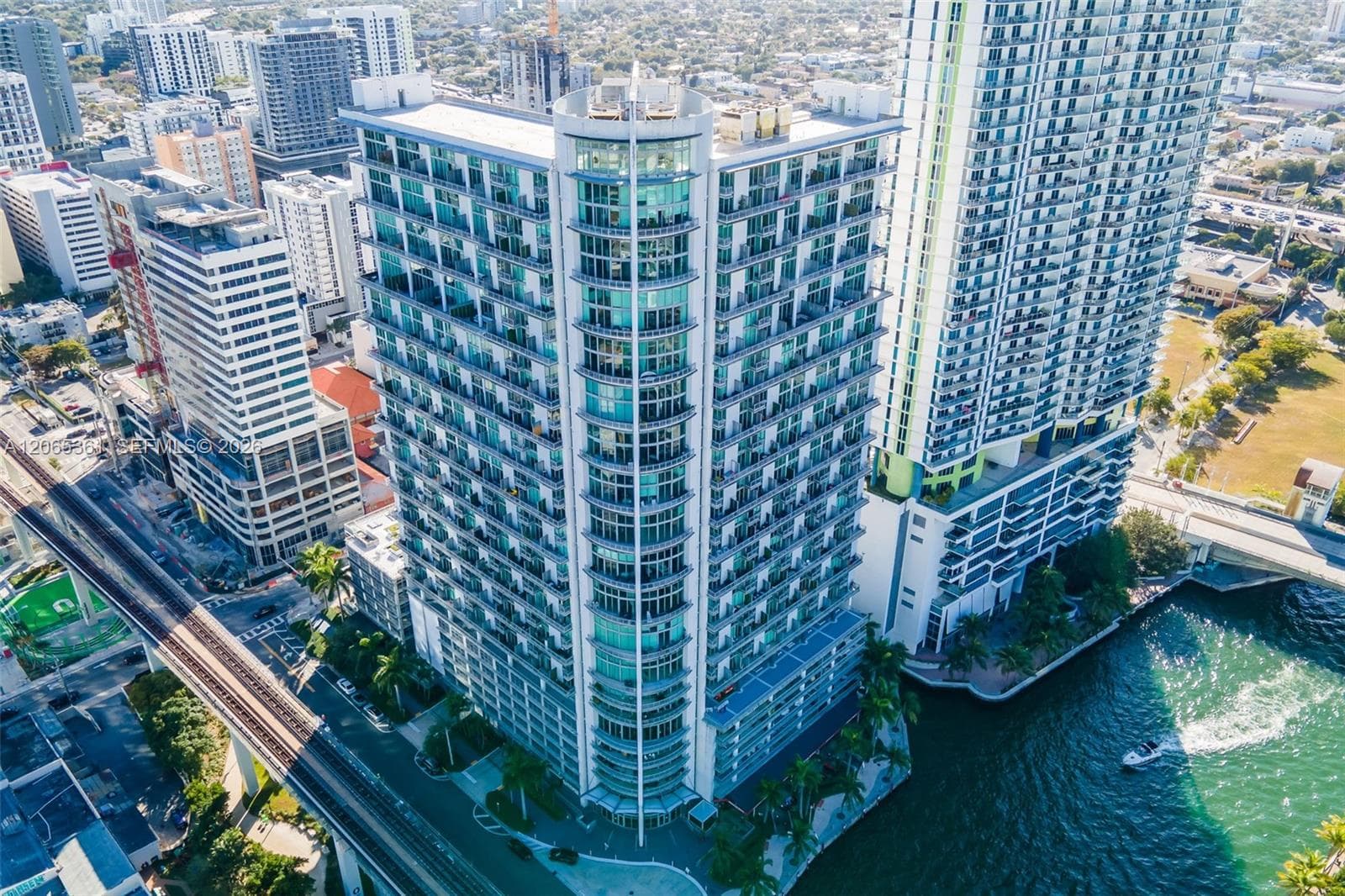 690 SW 1st Ct # 2507, Miami, FL 33130 photo 4