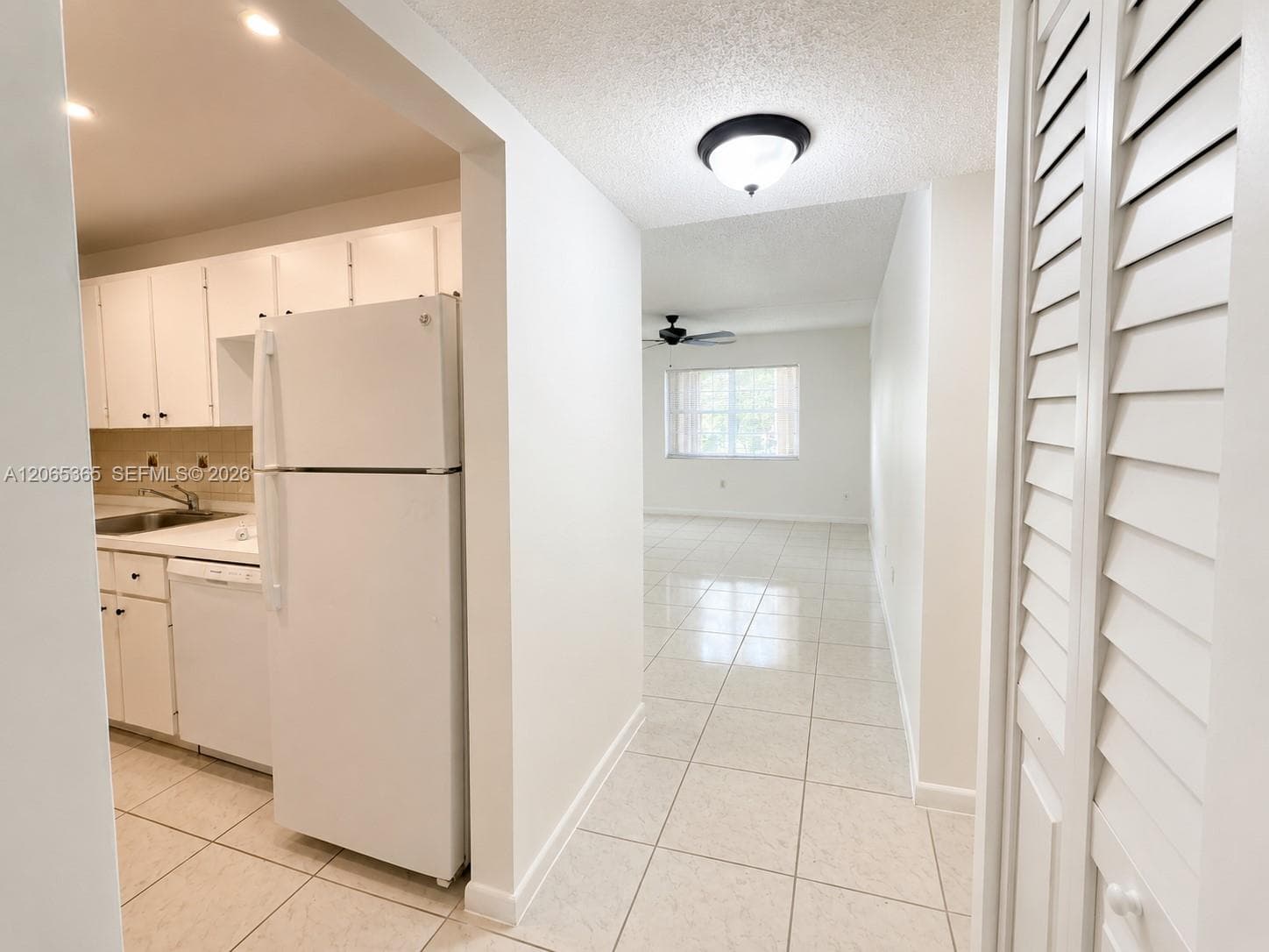 4384 NW 9th Ave # 18-2A, Deerfield Beach, FL 33064 photo 2