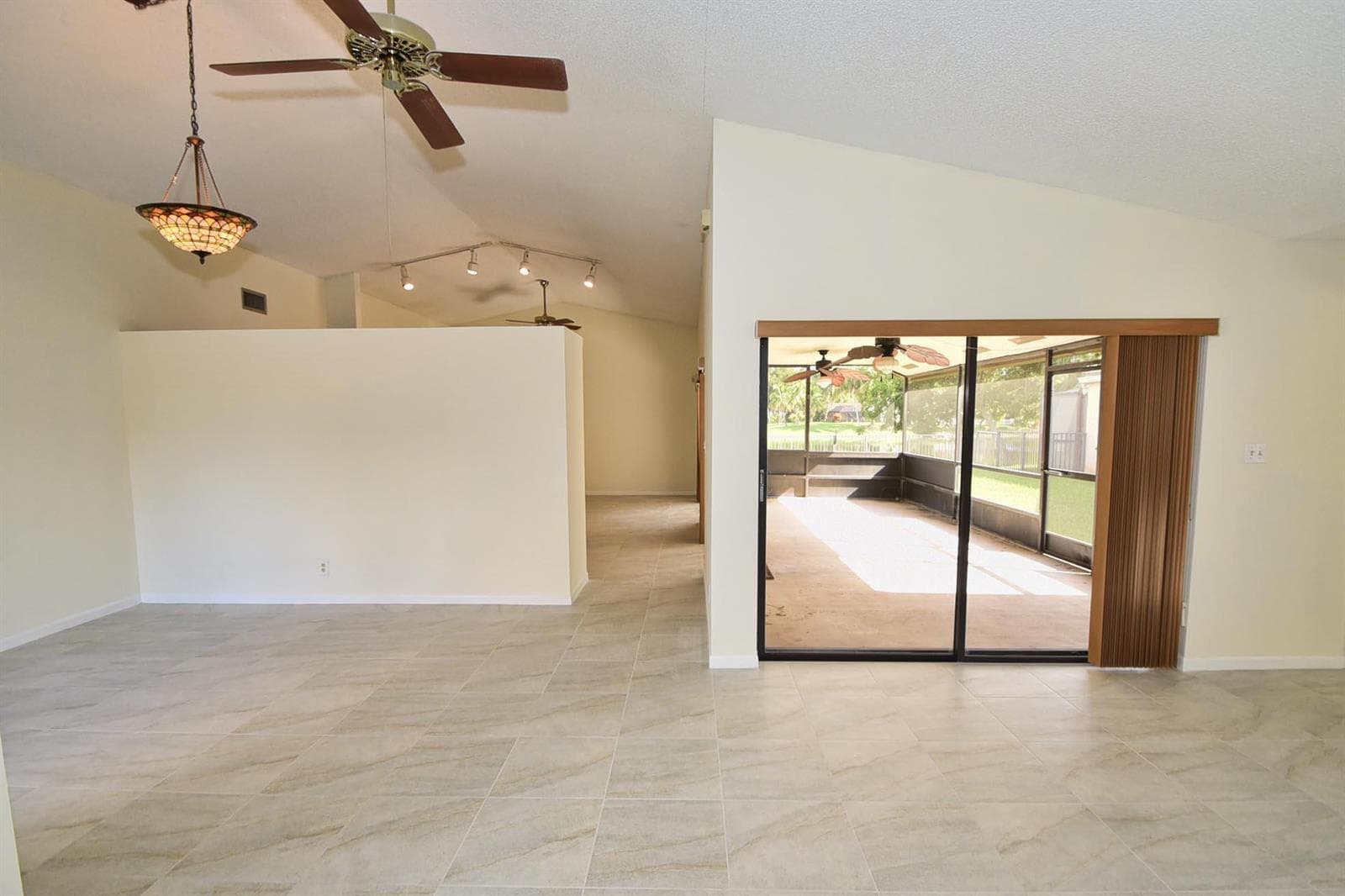 21518 SUMMERTRACE Circle, Boca Raton, FL 33428 photo 4