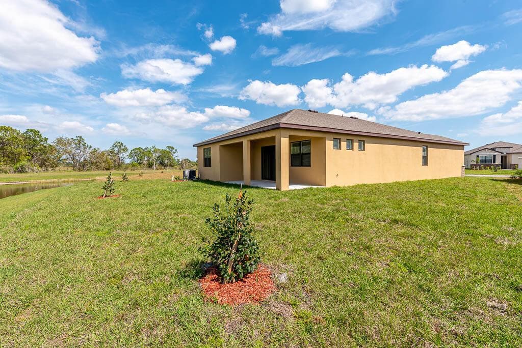 1863 FARMHOUSE Road SE, Palm Bay, FL 32909 photo 5
