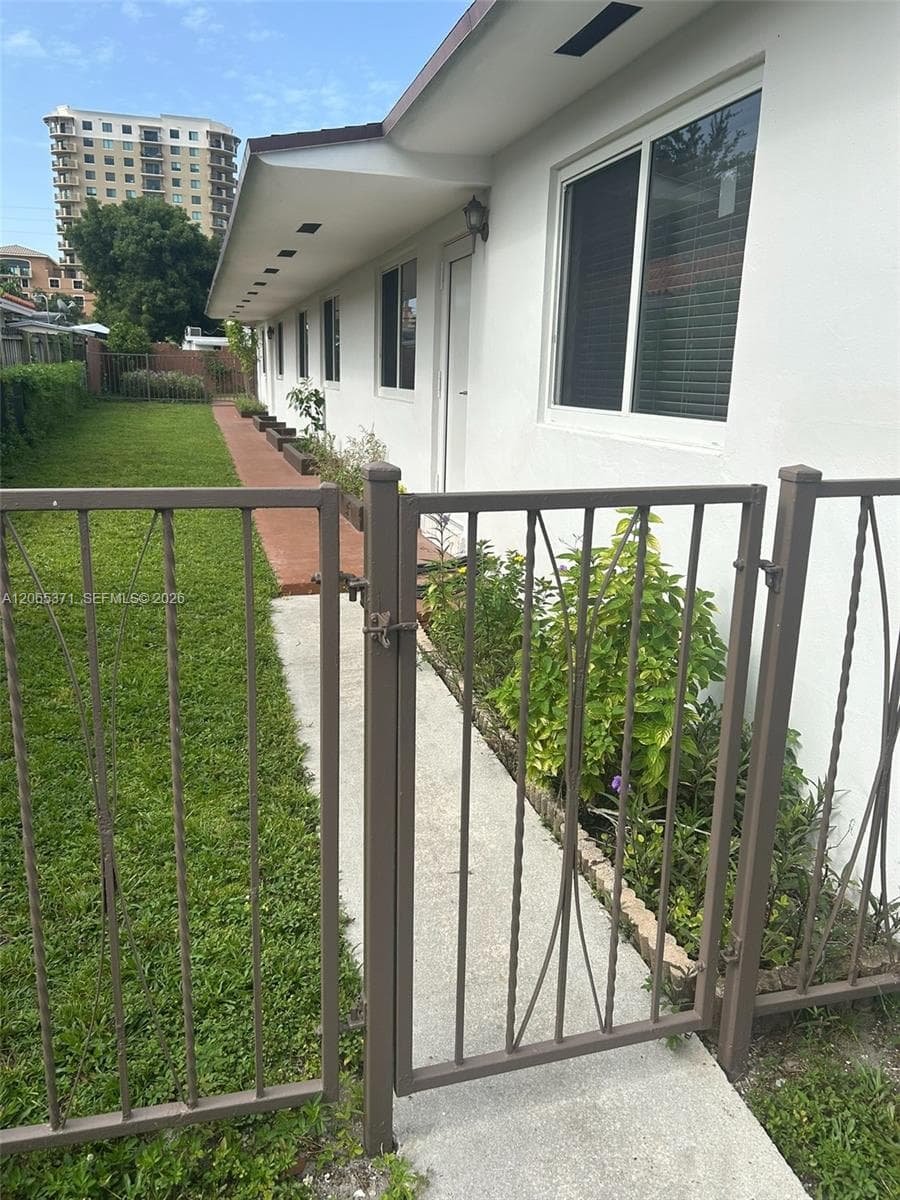 4252 NW 3rd St # 4252, Miami, FL 33126 photo 5