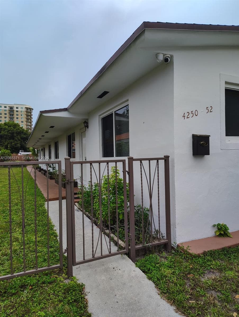 4252 NW 3rd St # 4252, Miami, FL 33126 photo 4