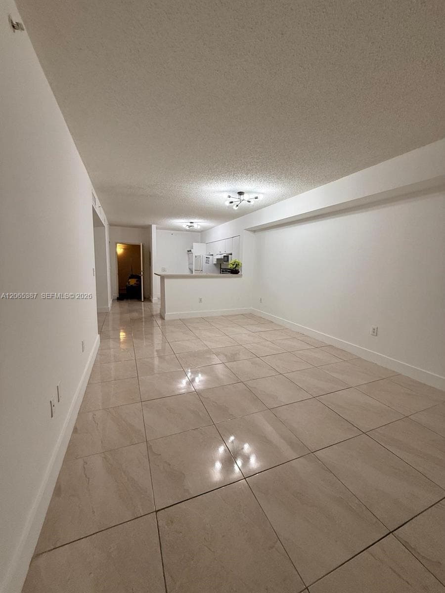 5091 NW 7th St # 1009, Miami, FL 33126 photo 4