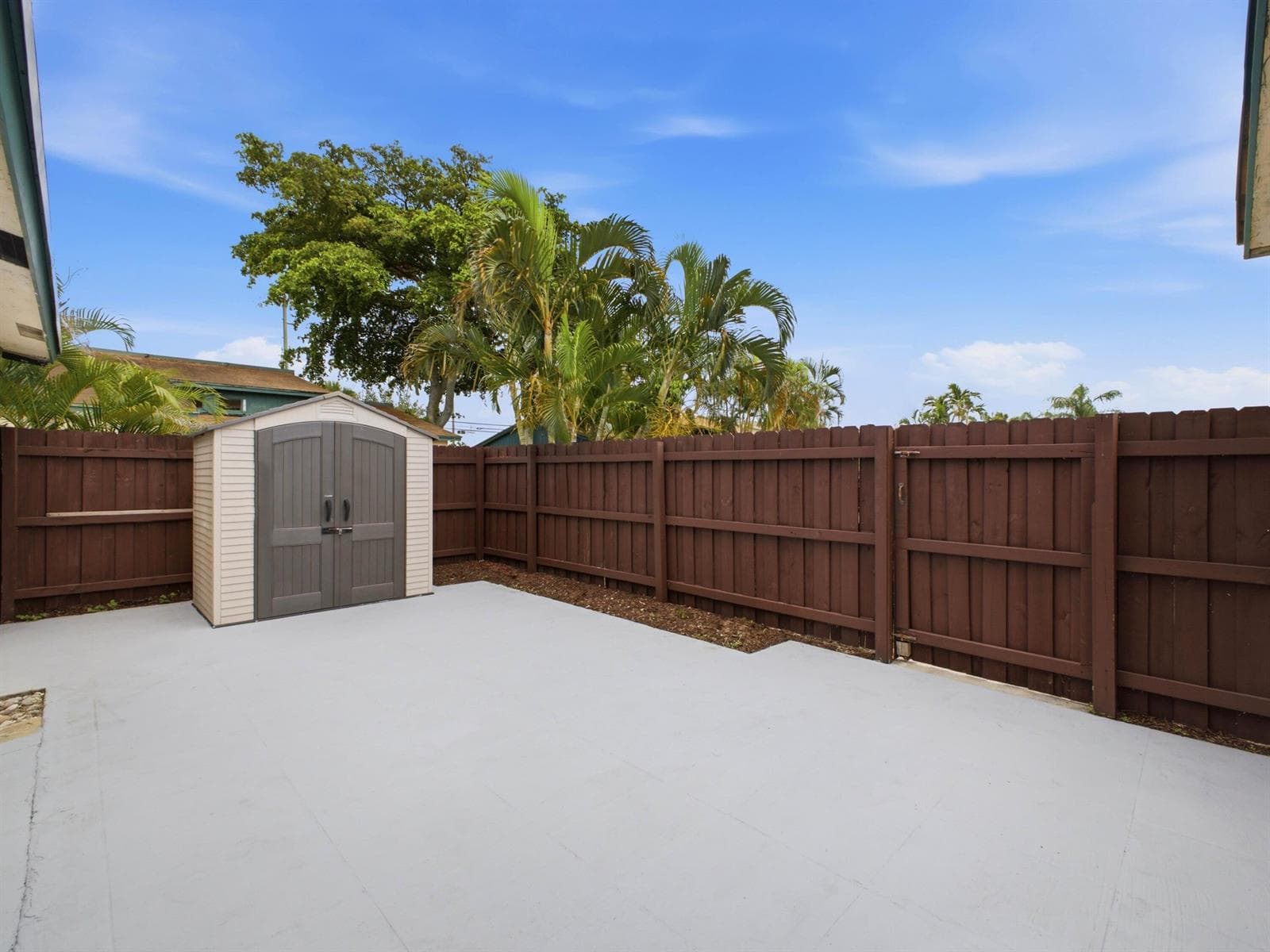 1110 Manor Drive, Palm Springs, FL 33461 photo 5