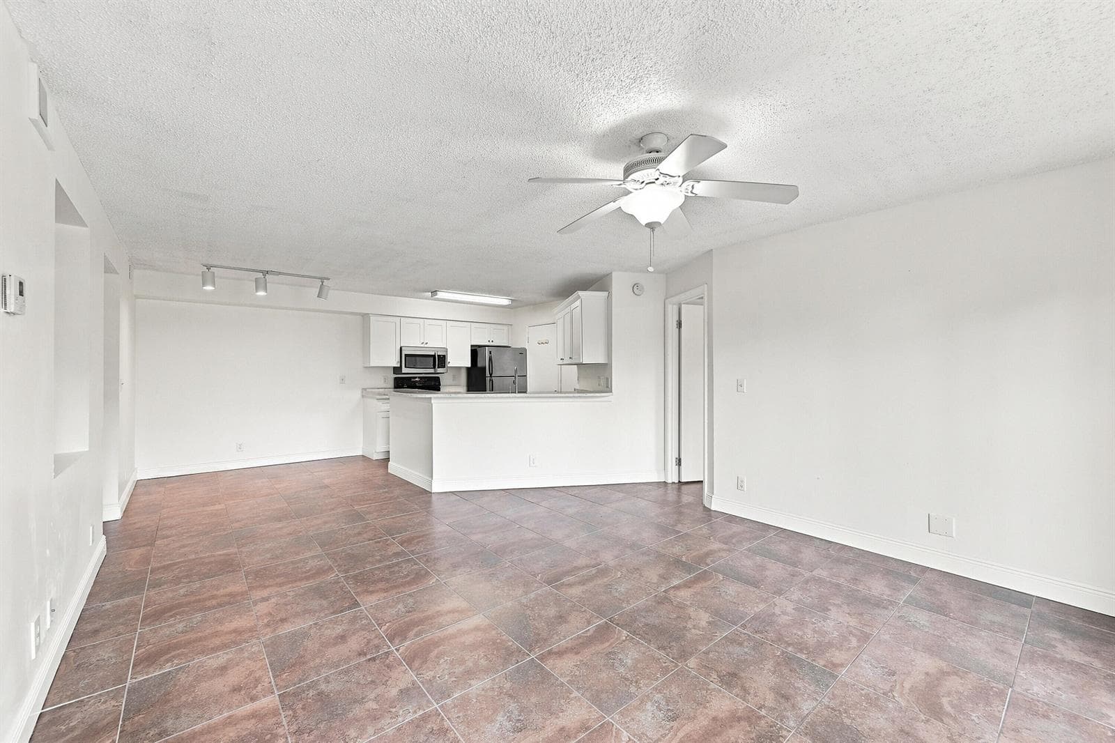 9999 SUMMERBREEZE Drive # 417, Sunrise, FL 33322 photo 2