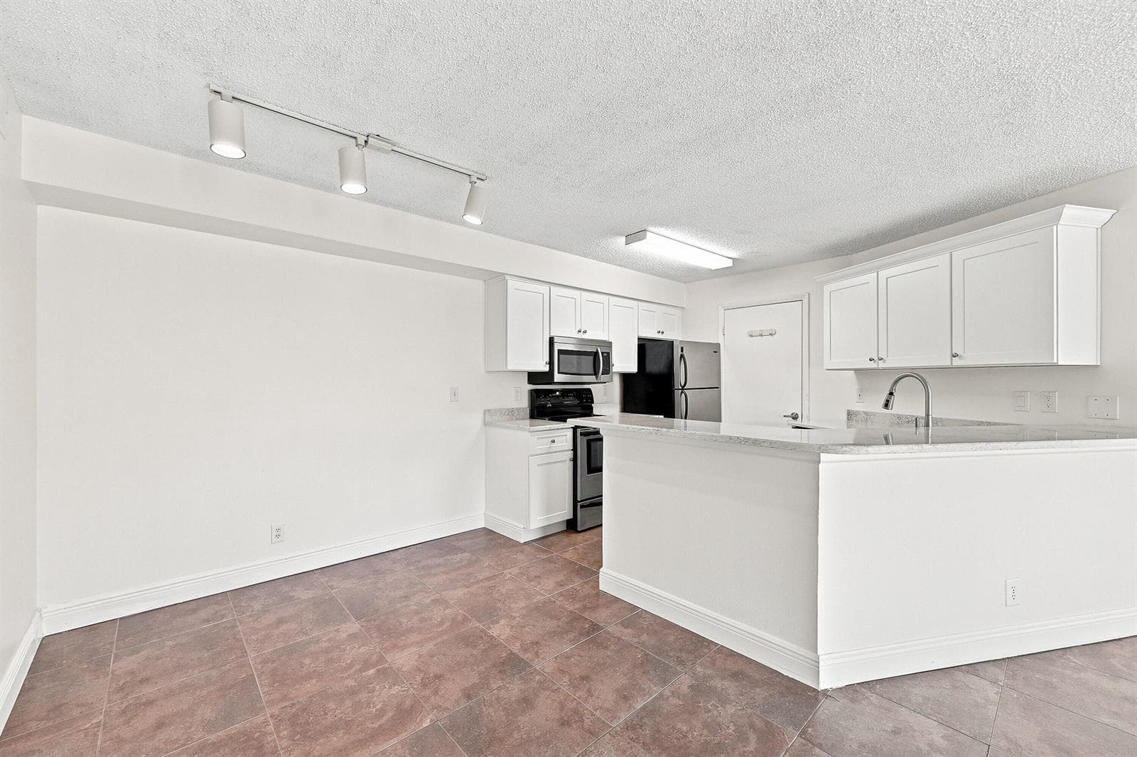 9999 SUMMERBREEZE Drive # 417, Sunrise, FL 33322 photo 5